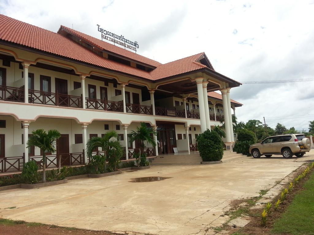 Rattanasing Hotel Muang Không Exterior foto